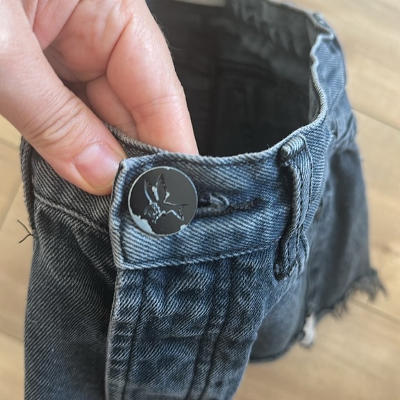 One by One Teaspoon Junk Yard Distressed Raw Hem Mini Skirt Sz 24 - Picture 7 of 13